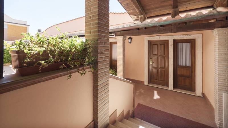 Hotel-Riviera-Fiumicino-Roma-Area-Cortile-Interno-1